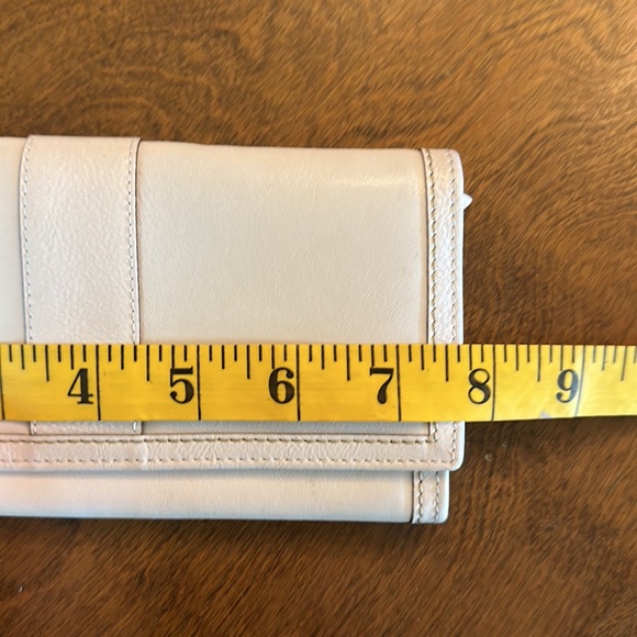 New COACH wallet - Picture 7 of 11